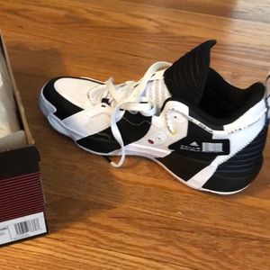 Dame 7 EXTPLY New never worn, Shaq, Damenosis